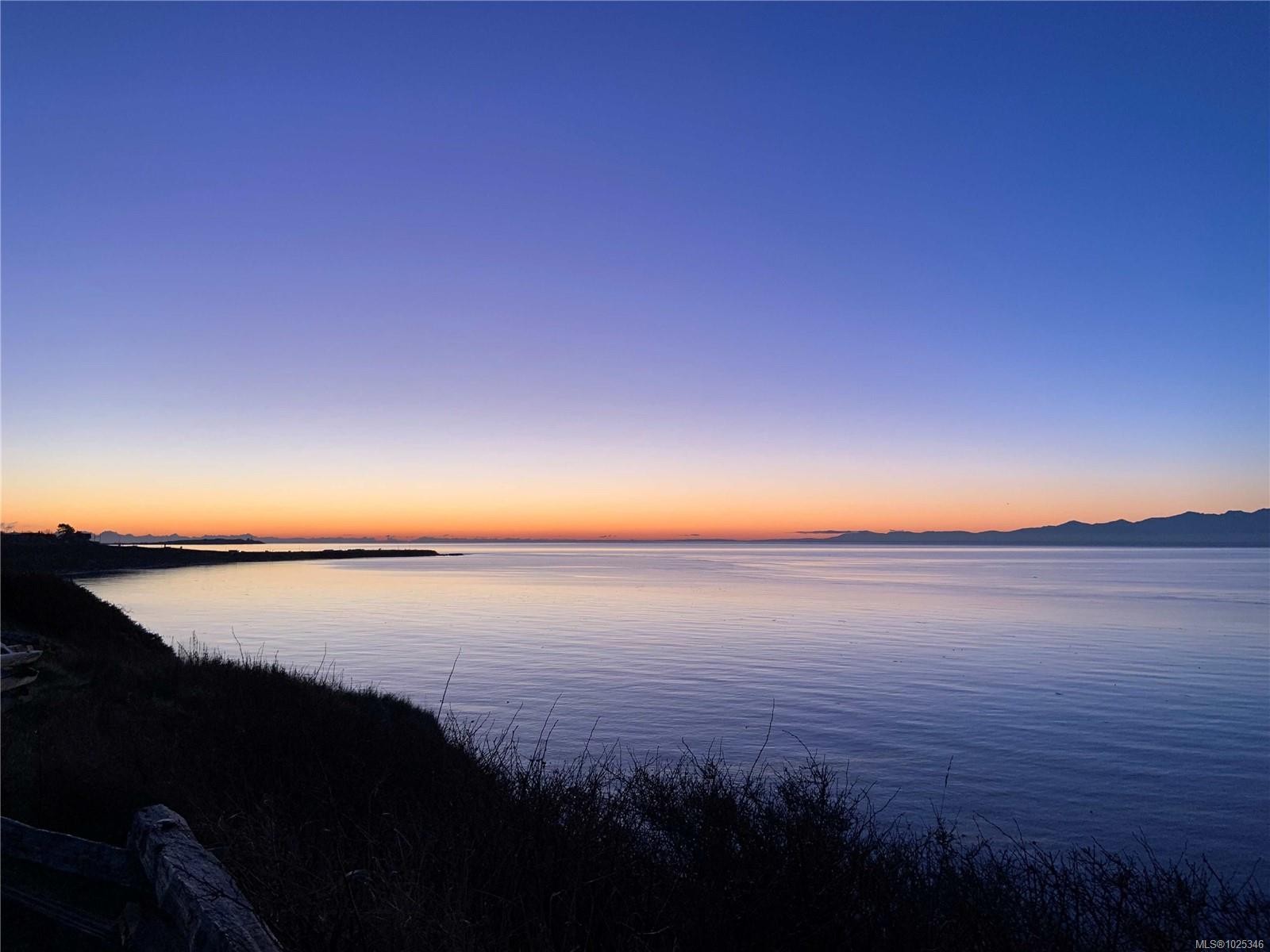 902-670 Dallas Rd, Victoria, BC - Outdoor With Body Of Water With View