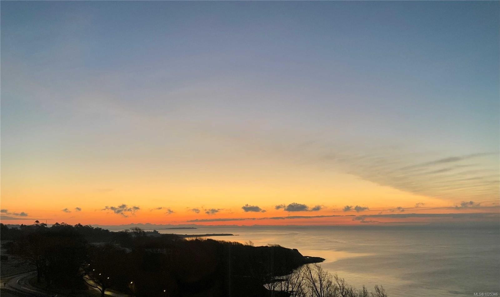 902-670 Dallas Rd, Victoria, BC - Outdoor With Body Of Water With View