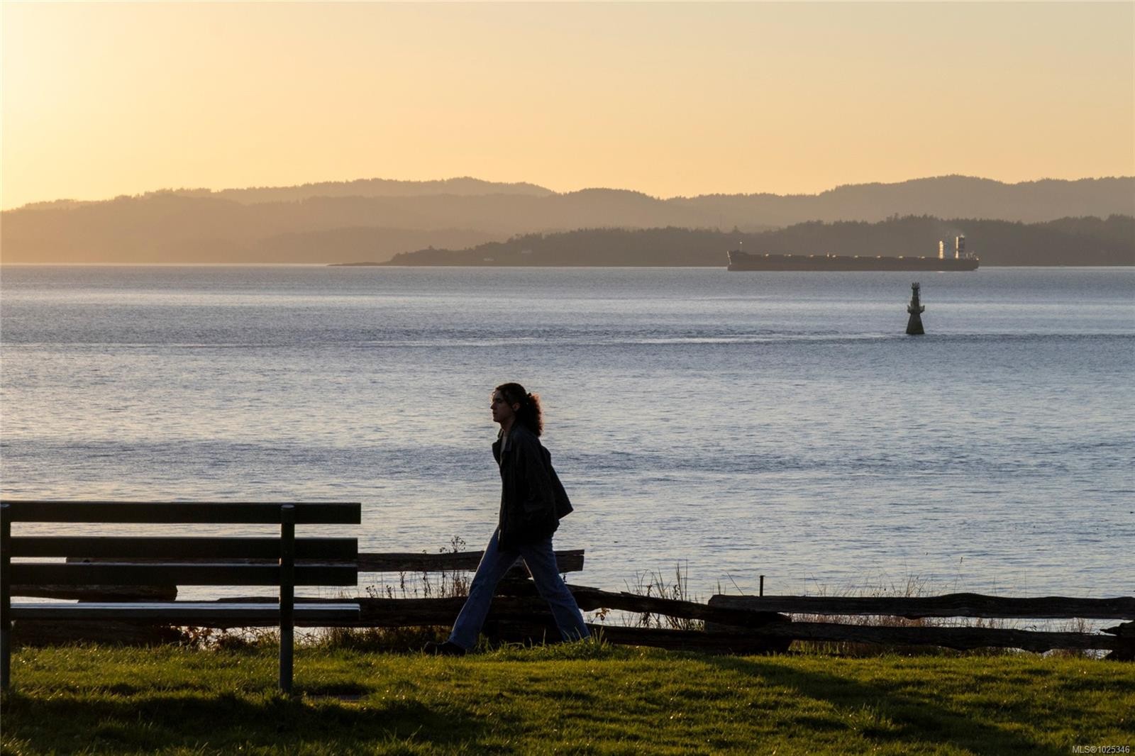 902-670 Dallas Rd, Victoria, BC - Outdoor With Body Of Water With View