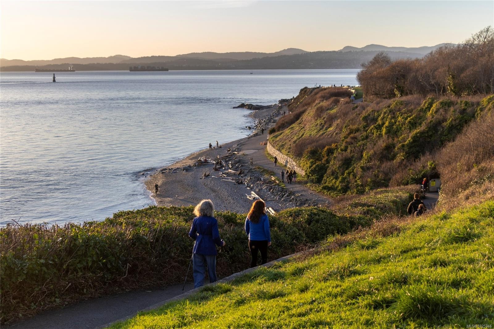 902-670 Dallas Rd, Victoria, BC - Outdoor With Body Of Water With View