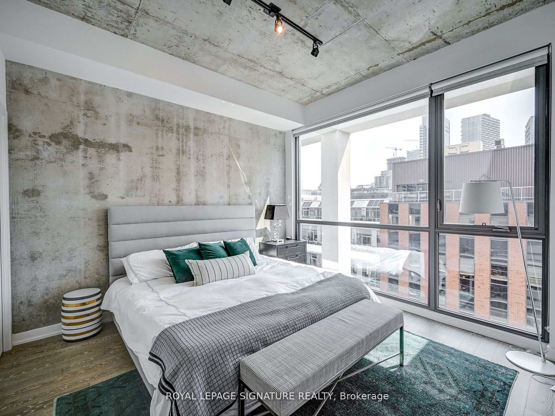 Ph18-39 Brant Street, Toronto, ON - Indoor Photo Showing Bedroom