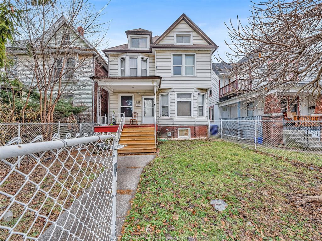 780 Dougall, Windsor, ON