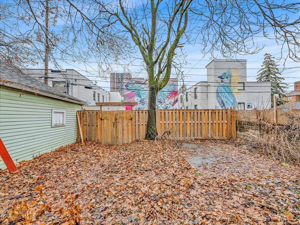 780 Dougall, Windsor, ON