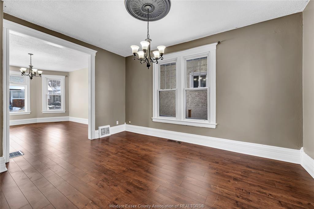 444 Elliott Street West, Windsor, ON