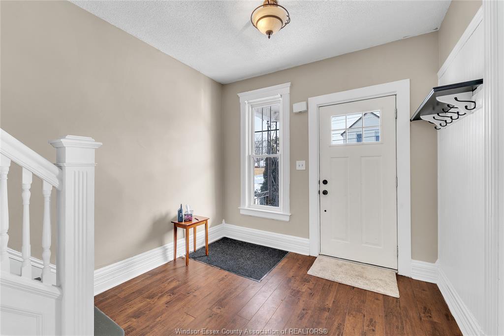 444 Elliott Street West, Windsor, ON