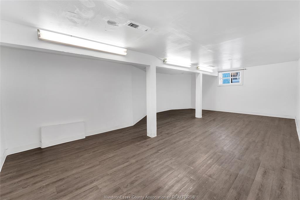 444 Elliott Street West, Windsor, ON