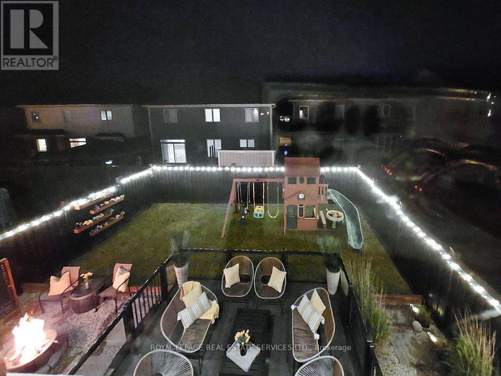 15 Mcallistar Drive, Hamilton, ON -