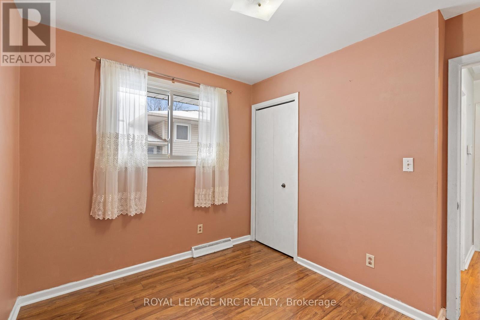 Bedroom 3 - 6 Brookbanks Drive N, St. Catharines (Lakeport), ON - Indoor Photo Showing Other Room