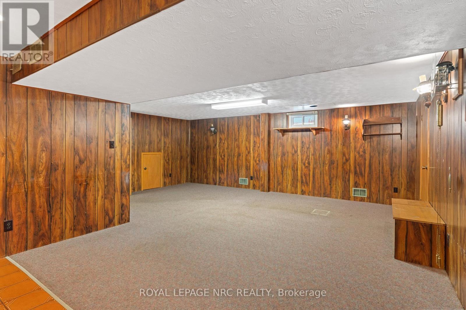 6 Brookbanks Drive N, St. Catharines (Lakeport), ON - Indoor Photo Showing Other Room