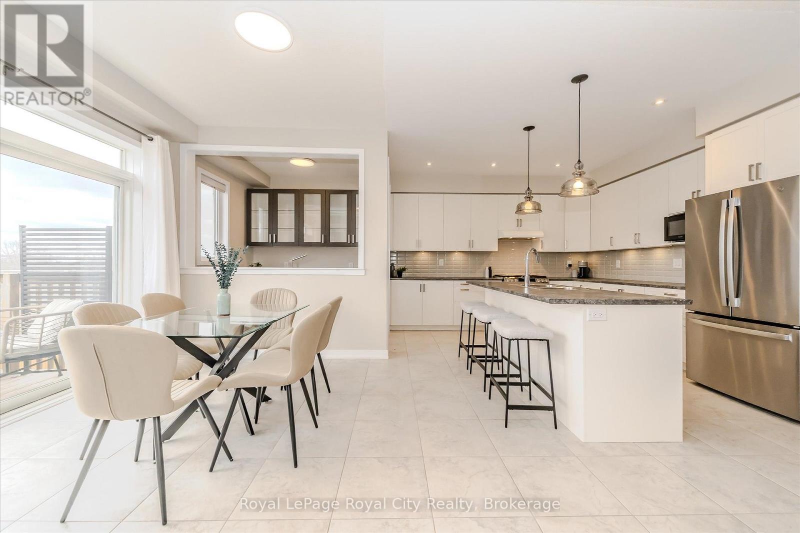 262 Dolman Street, Woolwich, ON - Indoor