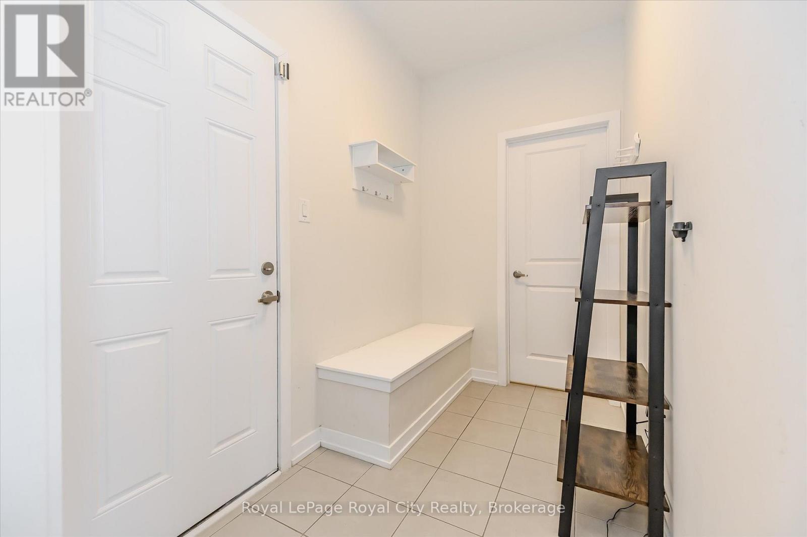 262 Dolman Street, Woolwich, ON - Indoor Photo Showing Other Room