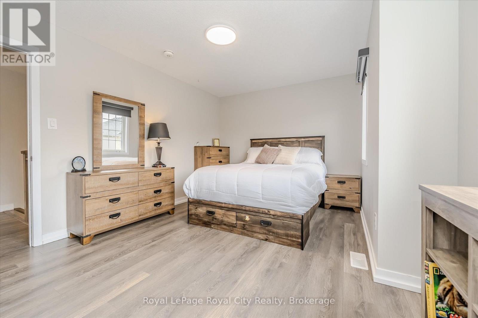 262 Dolman Street, Woolwich, ON - Indoor Photo Showing Bedroom