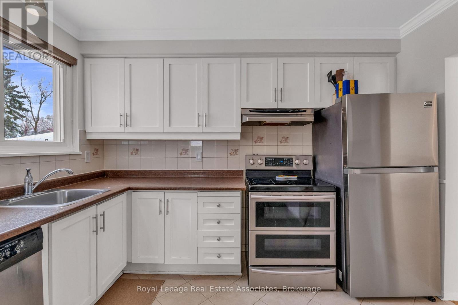Kitchen - 56 Brookland Drive, Brampton, ON - Indoor Photo Showing Kitchen With Stainless Steel Kitchen