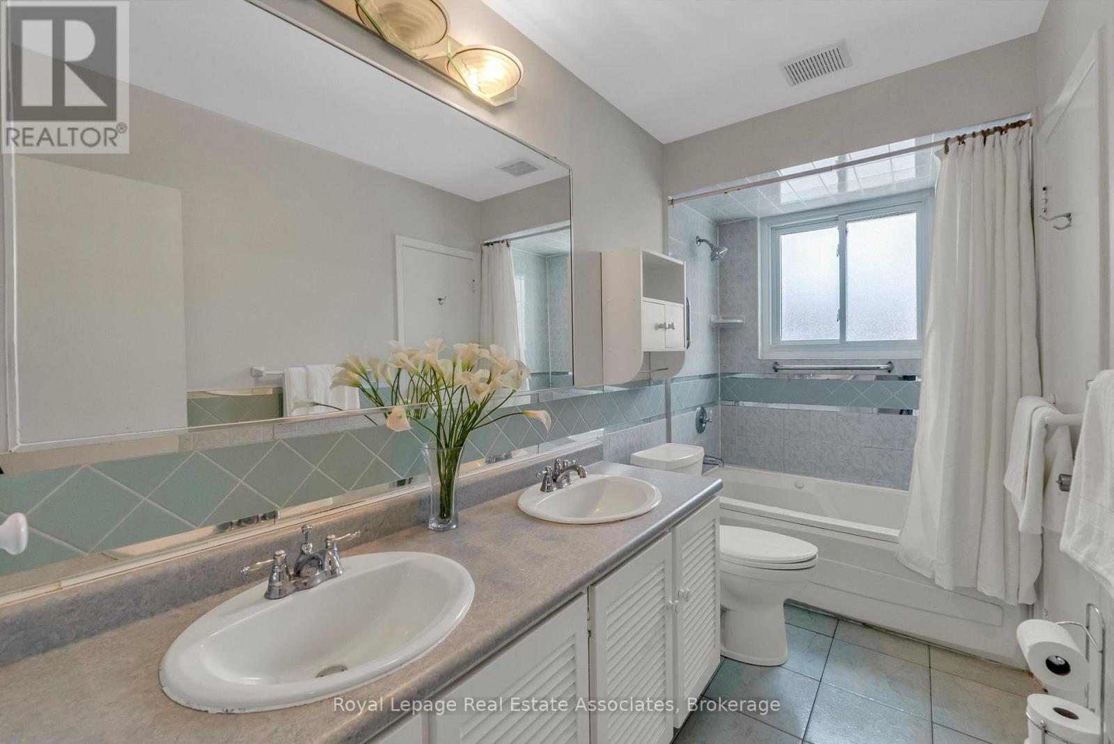 Ensuite Bathroom - 56 Brookland Drive, Brampton, ON - Indoor Photo Showing Bathroom
