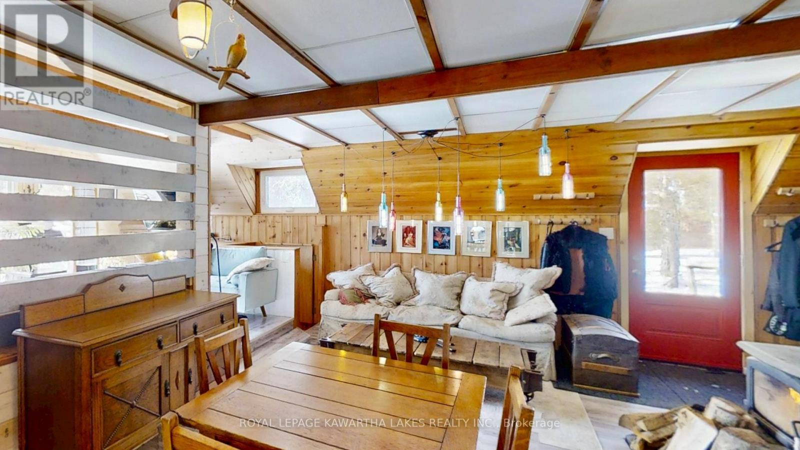 8 Fr 62 Street, Trent Lakes, ON - Indoor Photo Showing Other Room