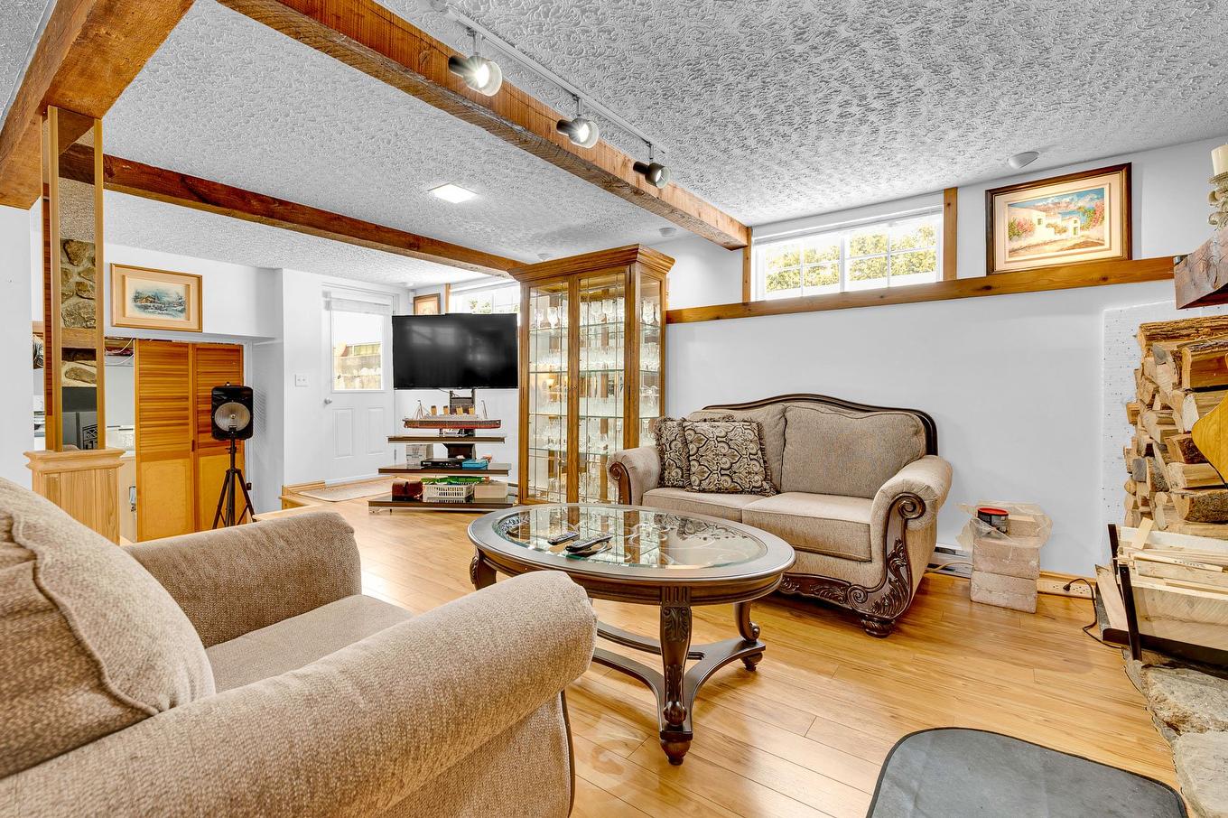Salle familiale - 938 Rue Du Relais, Saint-Jérôme, QC - Indoor Photo Showing Living Room