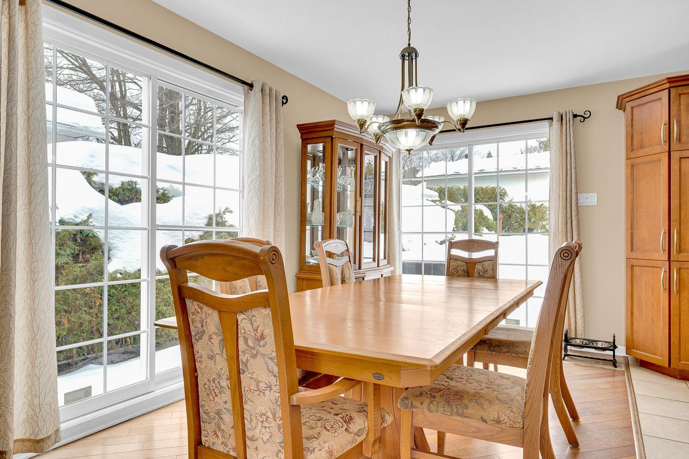 Salle à manger - 938 Rue Du Relais, Saint-Jérôme, QC - Indoor Photo Showing Dining Room