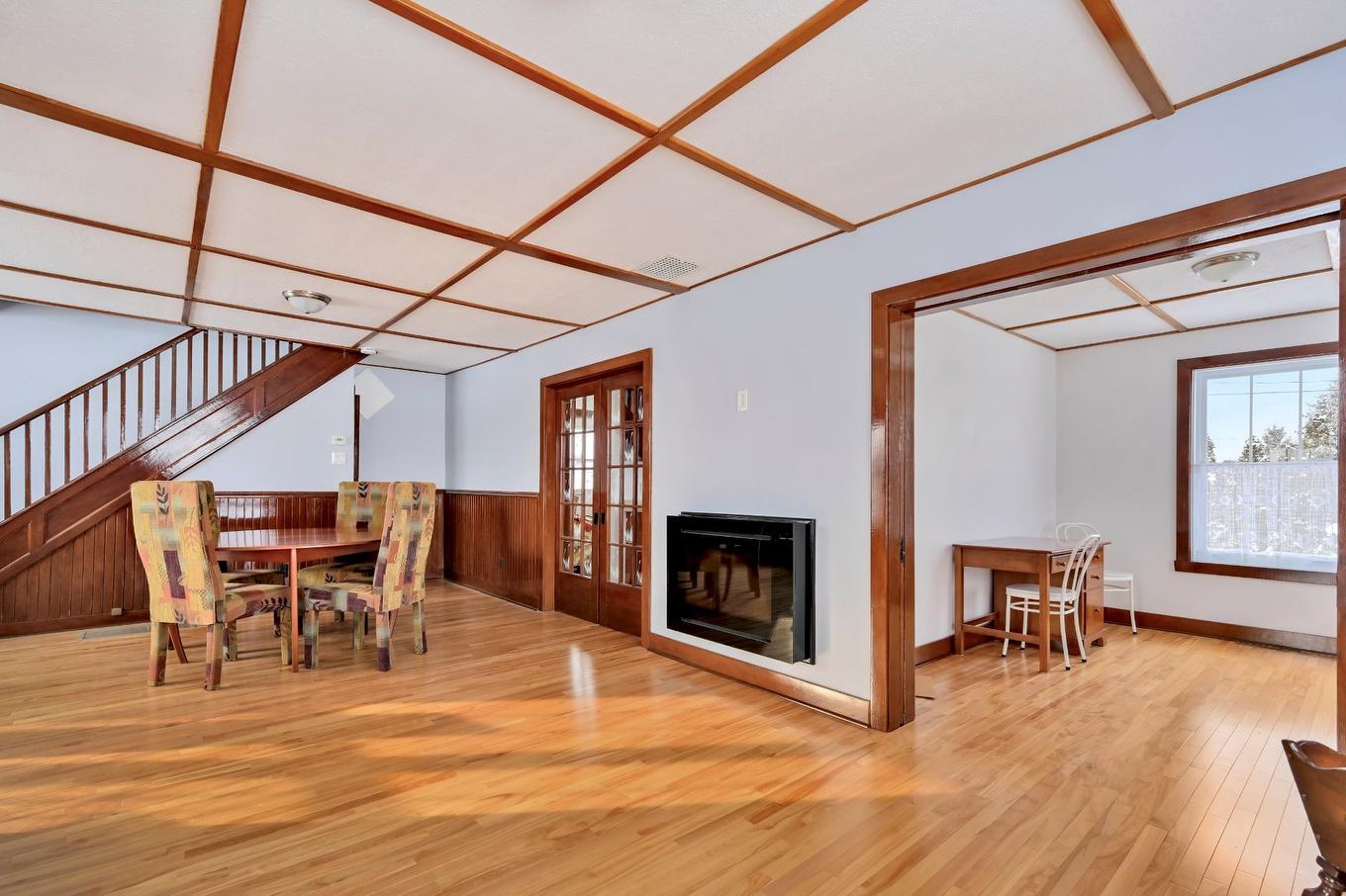 Overall view - 439 Route 219, Saint-Cyprien-De-Napierville, QC - Indoor With Fireplace