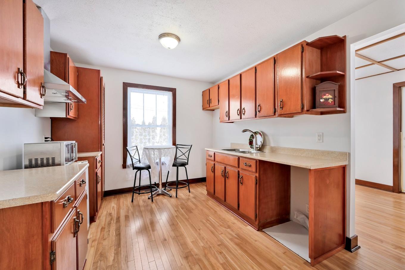 Kitchen - 439 Route 219, Saint-Cyprien-De-Napierville, QC - Indoor Photo Showing Kitchen