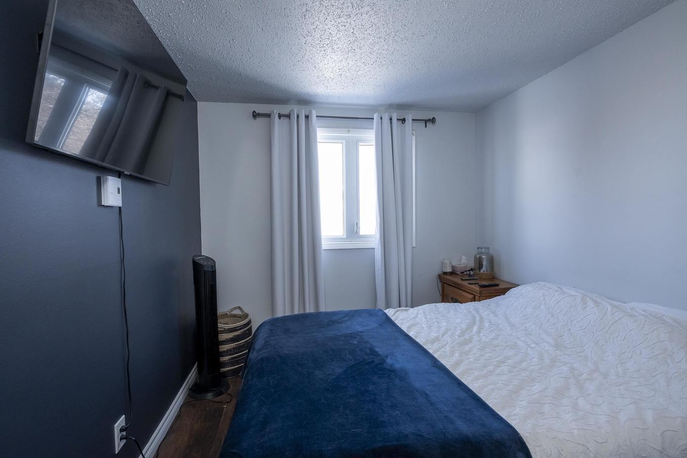 50 567 Edison Road, Thunder Bay, ON - Indoor Photo Showing Bedroom