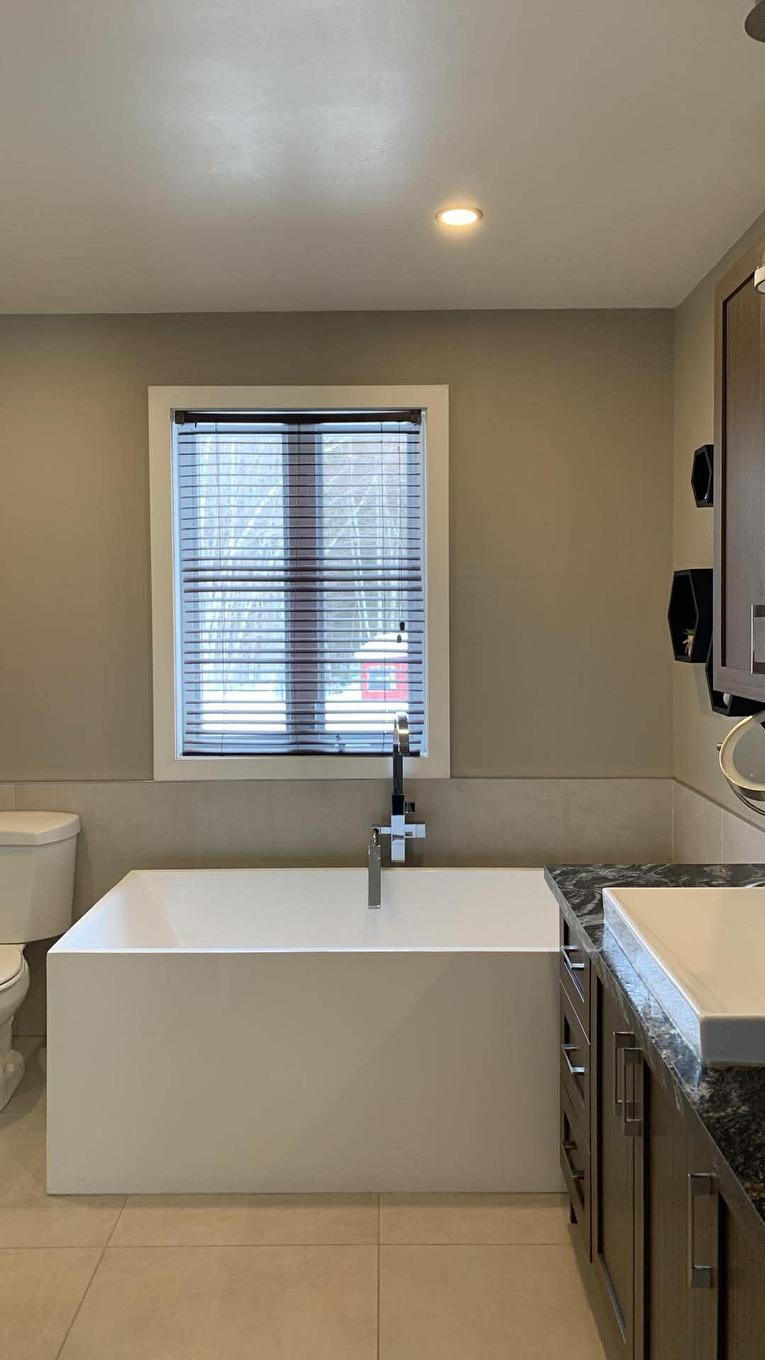 Bathroom - 643 Rue Des Éperviers, Saint-Lambert-De-Lauzon, QC - Indoor Photo Showing Bathroom