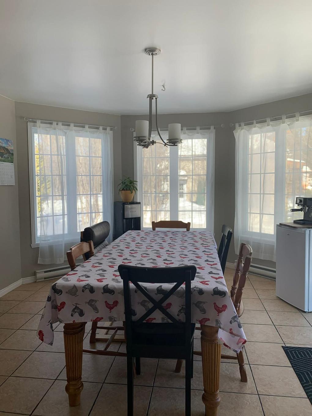 Dining room - 643 Rue Des Éperviers, Saint-Lambert-De-Lauzon, QC - Indoor Photo Showing Dining Room