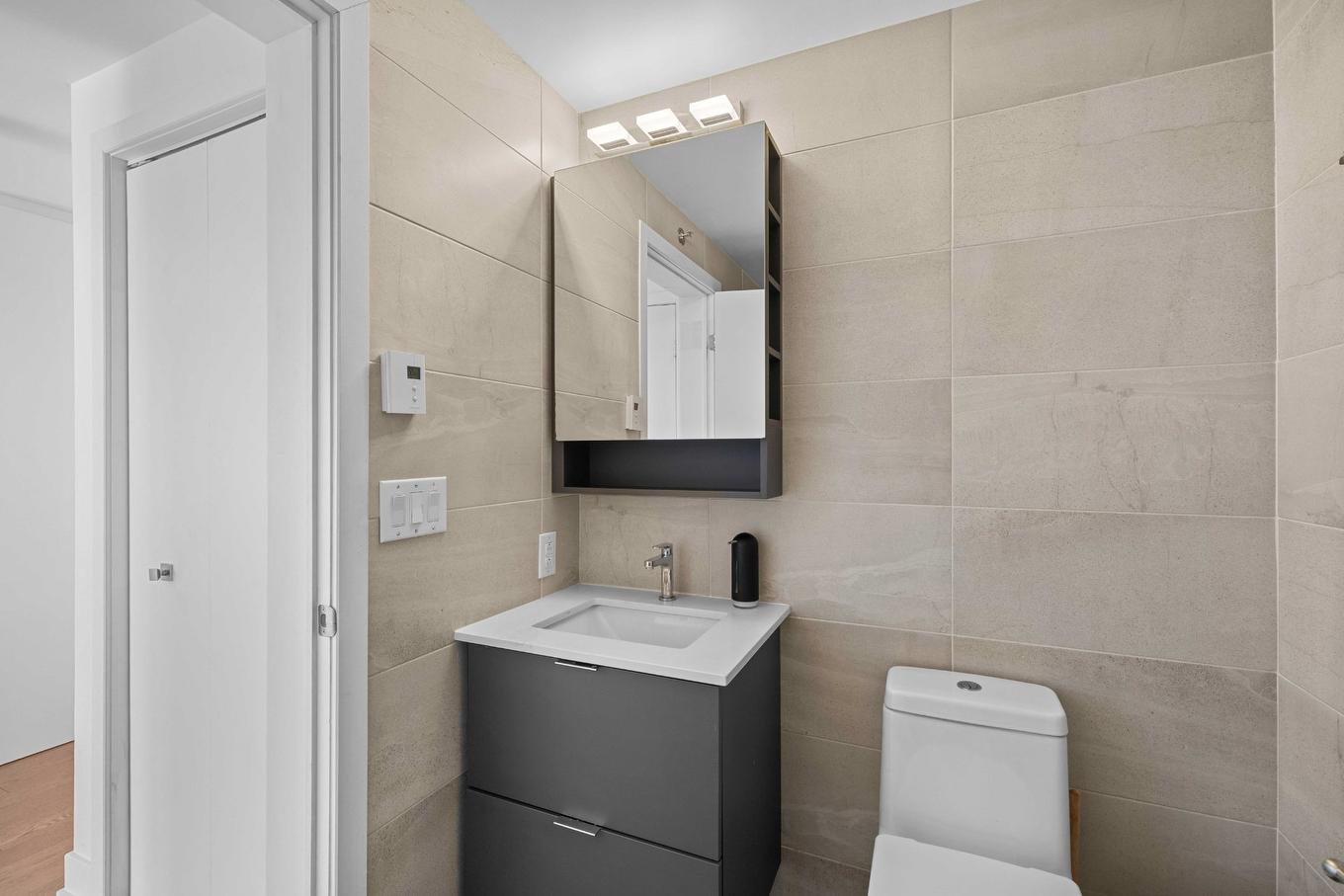 Salle de bains - 415-1375 Rue Des Bassins, Montréal (Le Sud-Ouest), QC - Indoor Photo Showing Bathroom