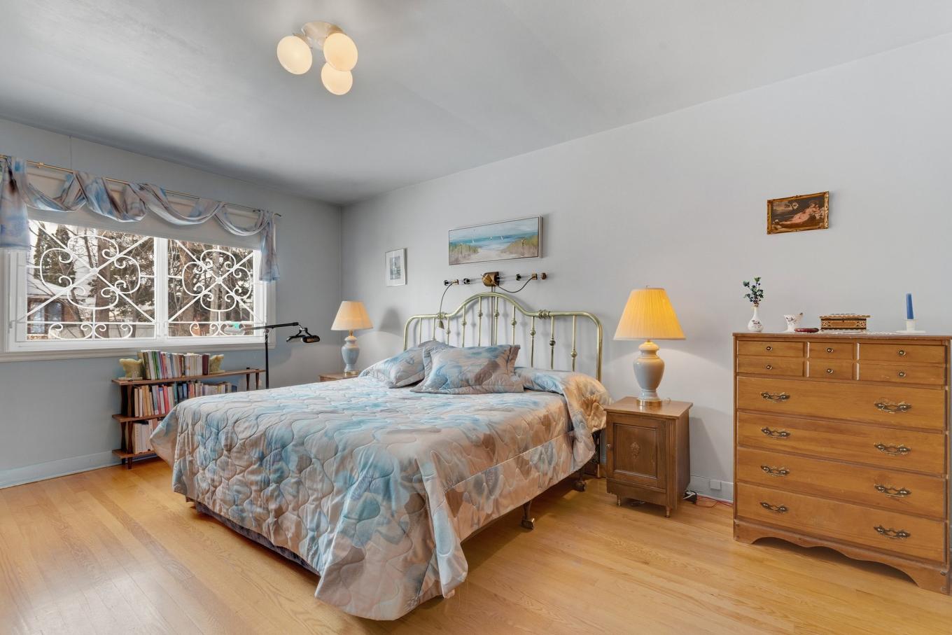Chambre à coucher principale - 11450 Rue Filion, Montréal (Ahuntsic-Cartierville), QC - Indoor Photo Showing Bedroom