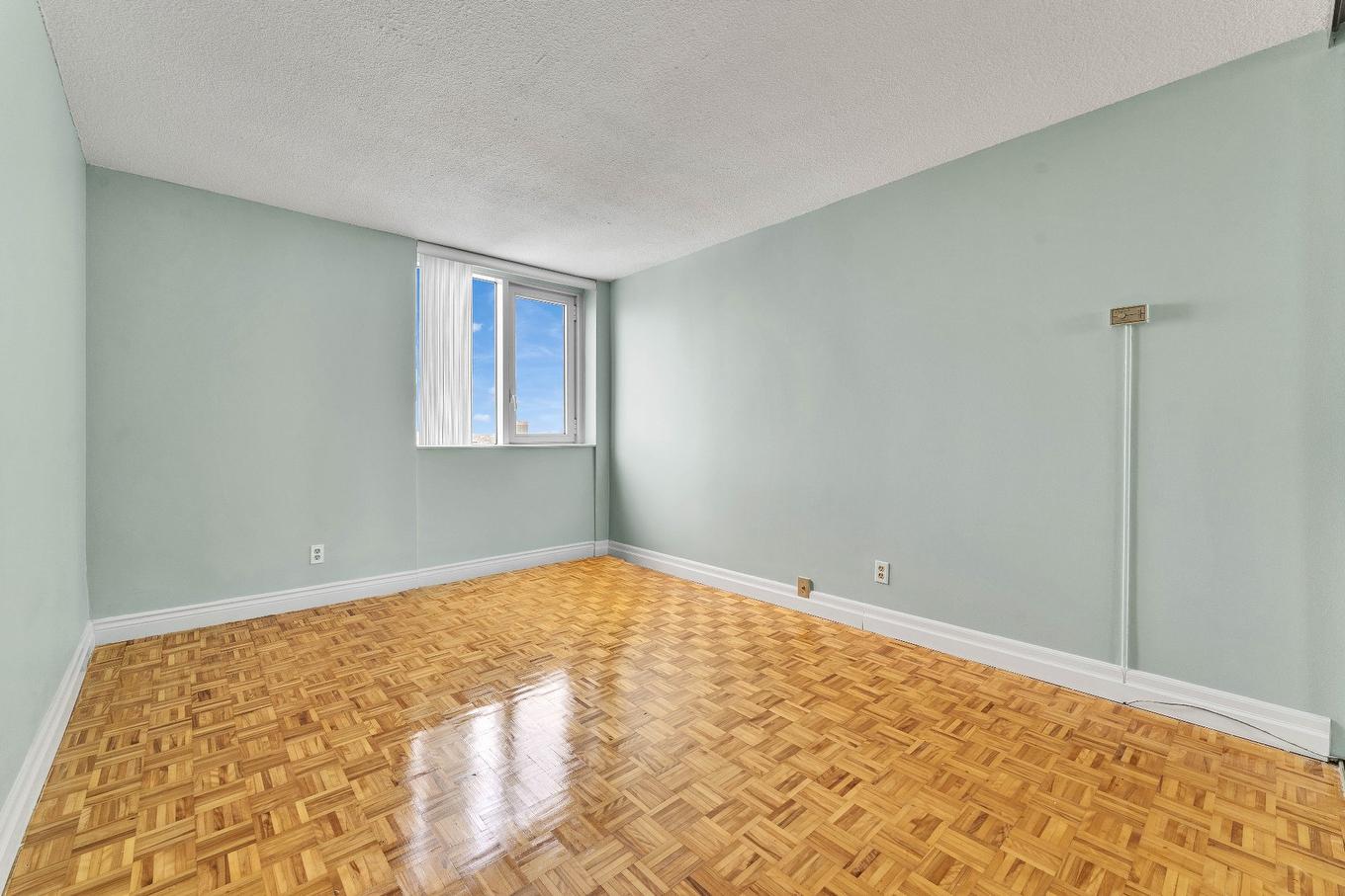 Chambre à coucher principale - 1408-285 Rue Laurier, Gatineau (Hull), QC - Indoor Photo Showing Other Room