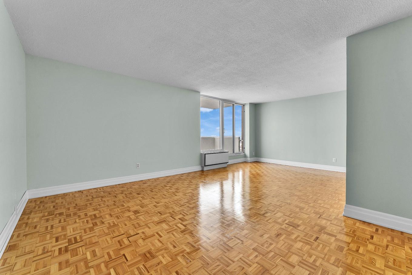 Salle à manger - 1408-285 Rue Laurier, Gatineau (Hull), QC - Indoor Photo Showing Other Room