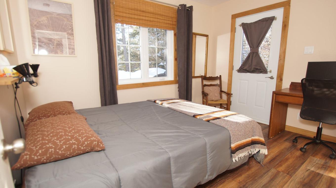Bedroom - 50 Rue Warren, Saint-Alphonse-Rodriguez, QC