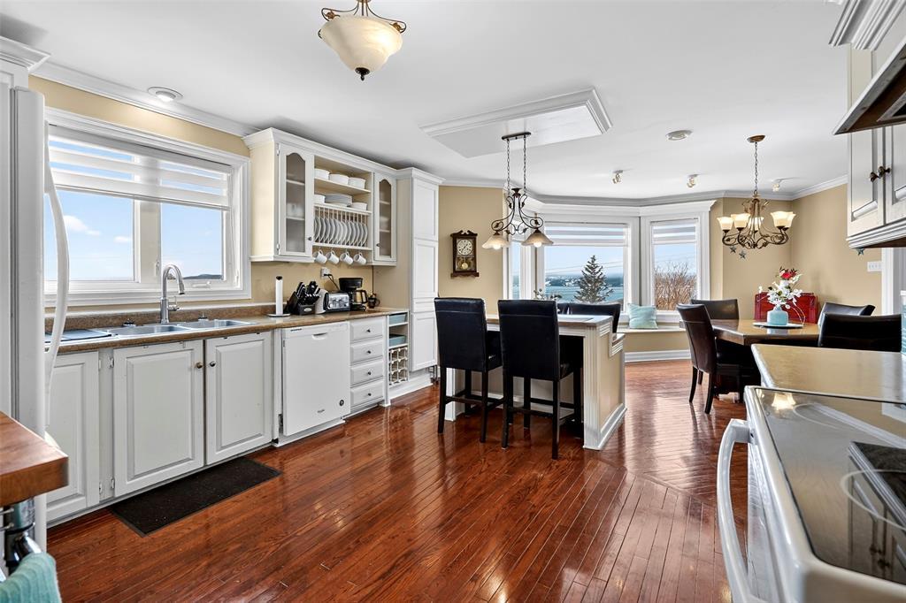 8 Glovers Road, Bareneed, NL