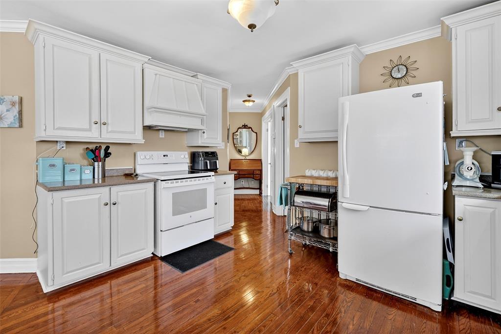 8 Glovers Road, Bareneed, NL