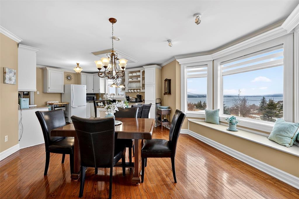 8 Glovers Road, Bareneed, NL