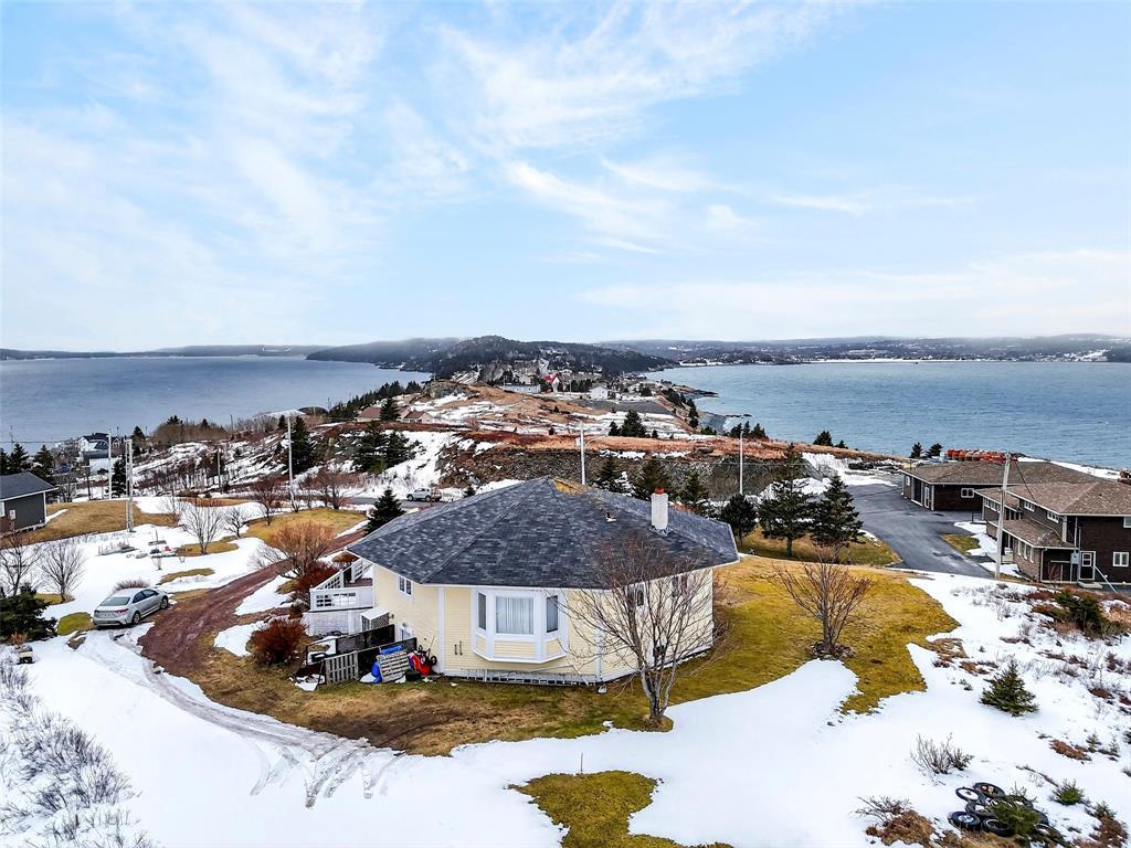 8 Glovers Road, Bareneed, NL