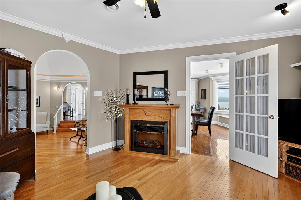 8 Glovers Road, Bareneed, NL