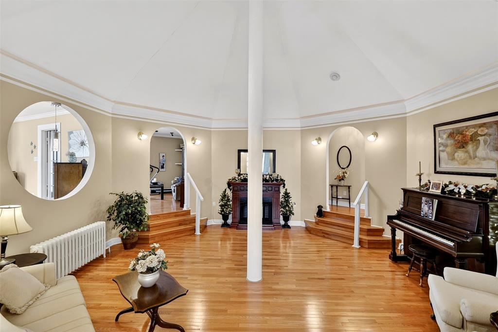 8 Glovers Road, Bareneed, NL