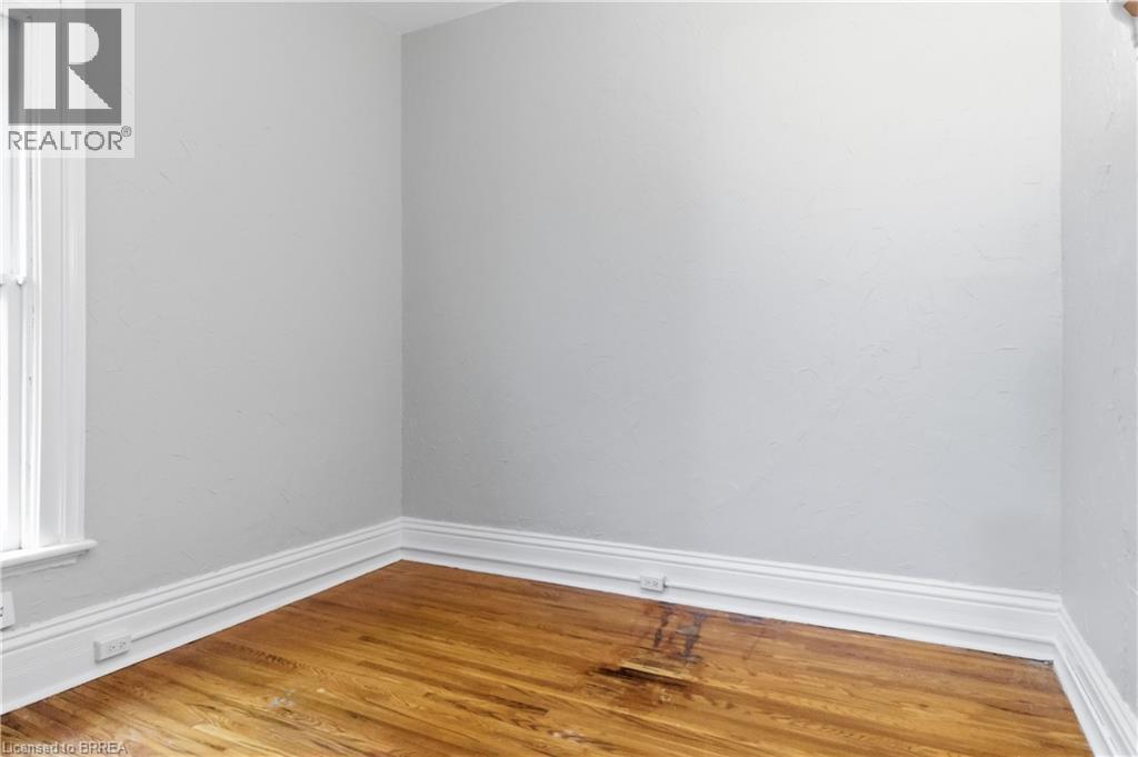 74 Pearl Street, Brantford, ON - Indoor Photo Showing Other Room