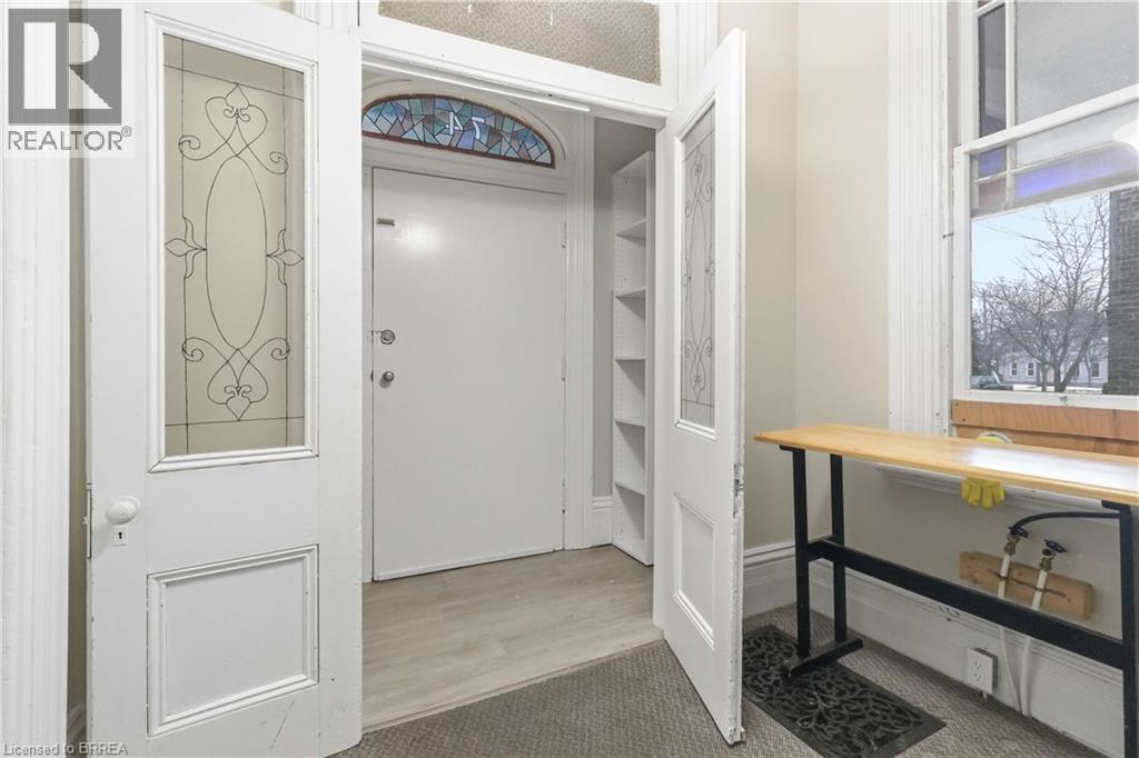 74 Pearl Street, Brantford, ON - Indoor Photo Showing Other Room