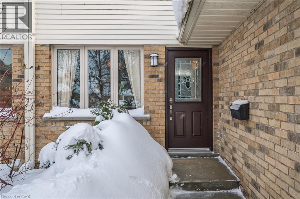 Front door - 375 Kingscourt Drive Unit# 21, Waterloo, ON - Outdoor