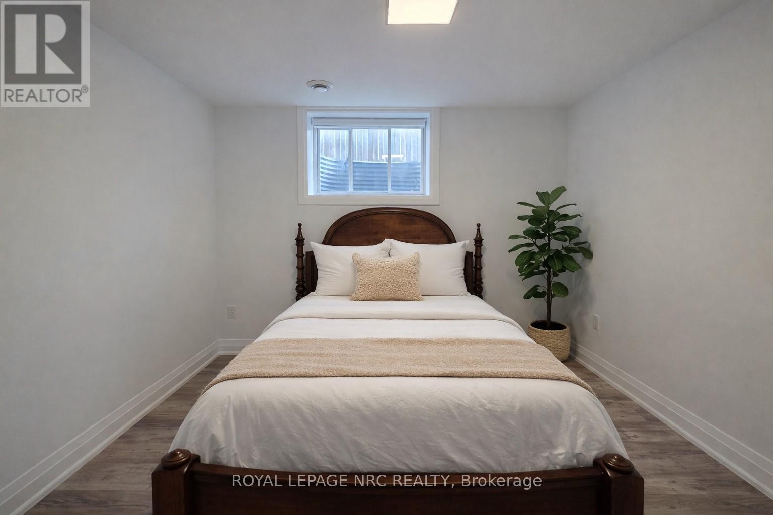 Bedroom - Downstairs - 14 - 4 Evergreen Common N, St. Catharines (Vine/Linwell), ON - Indoor Photo Showing Bedroom