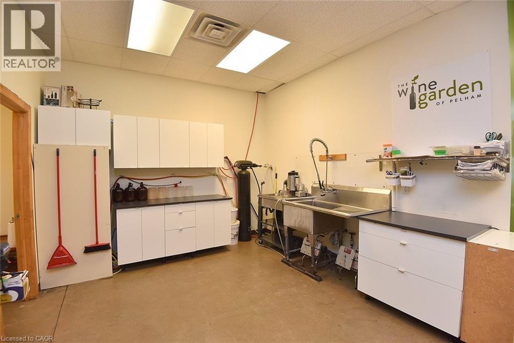 170 Hwy 20 W, Fonthill, ON