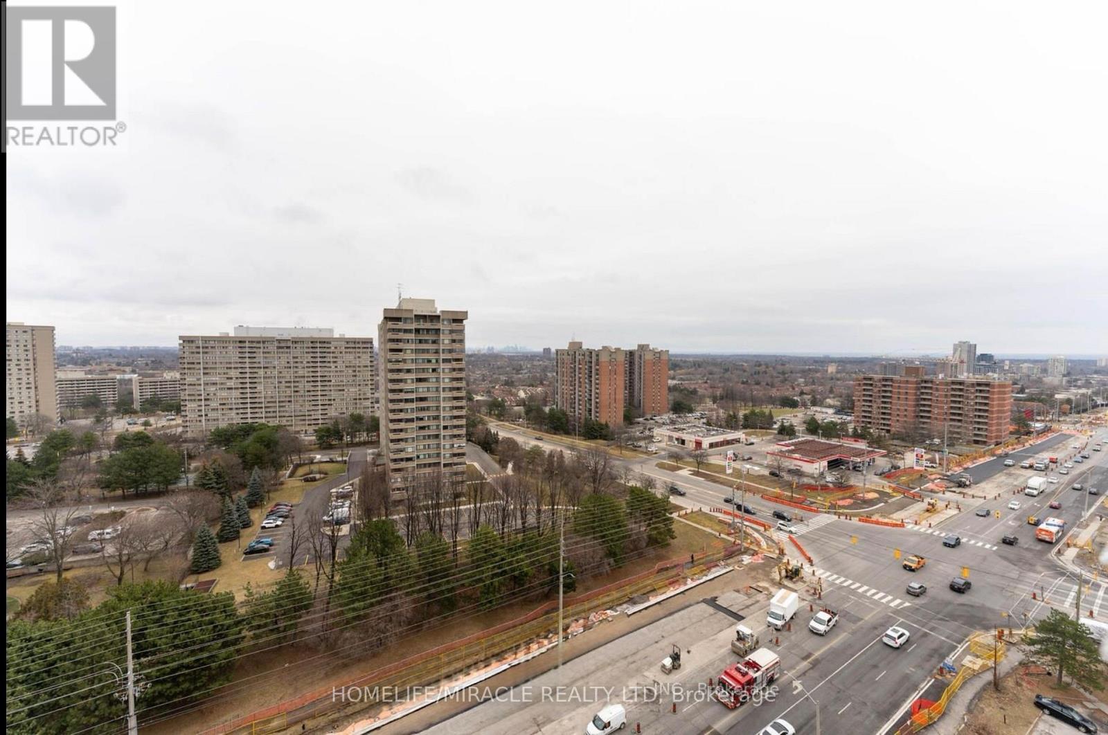 1702 - 3504 Hurontario Street, Mississauga, ON - Outdoor With View