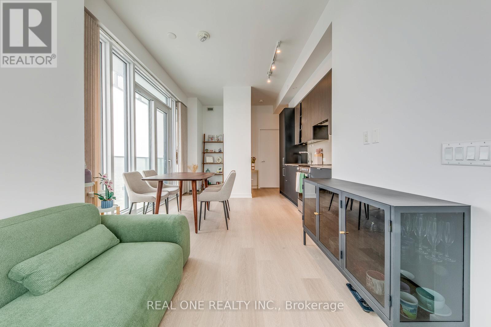 3703 - 3883 Quartz Road, Mississauga, ON - Indoor