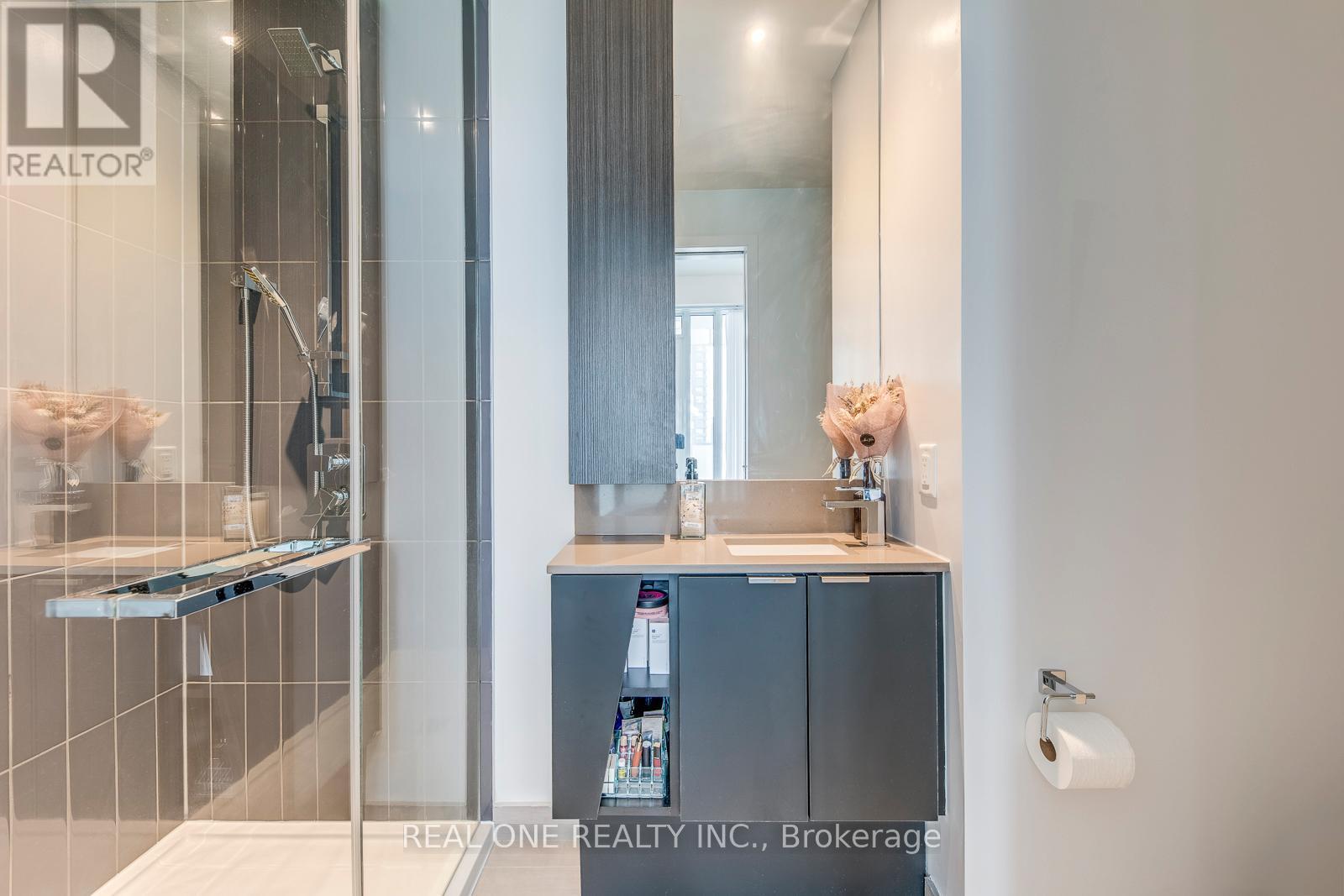 3703 - 3883 Quartz Road, Mississauga, ON - Indoor Photo Showing Bathroom