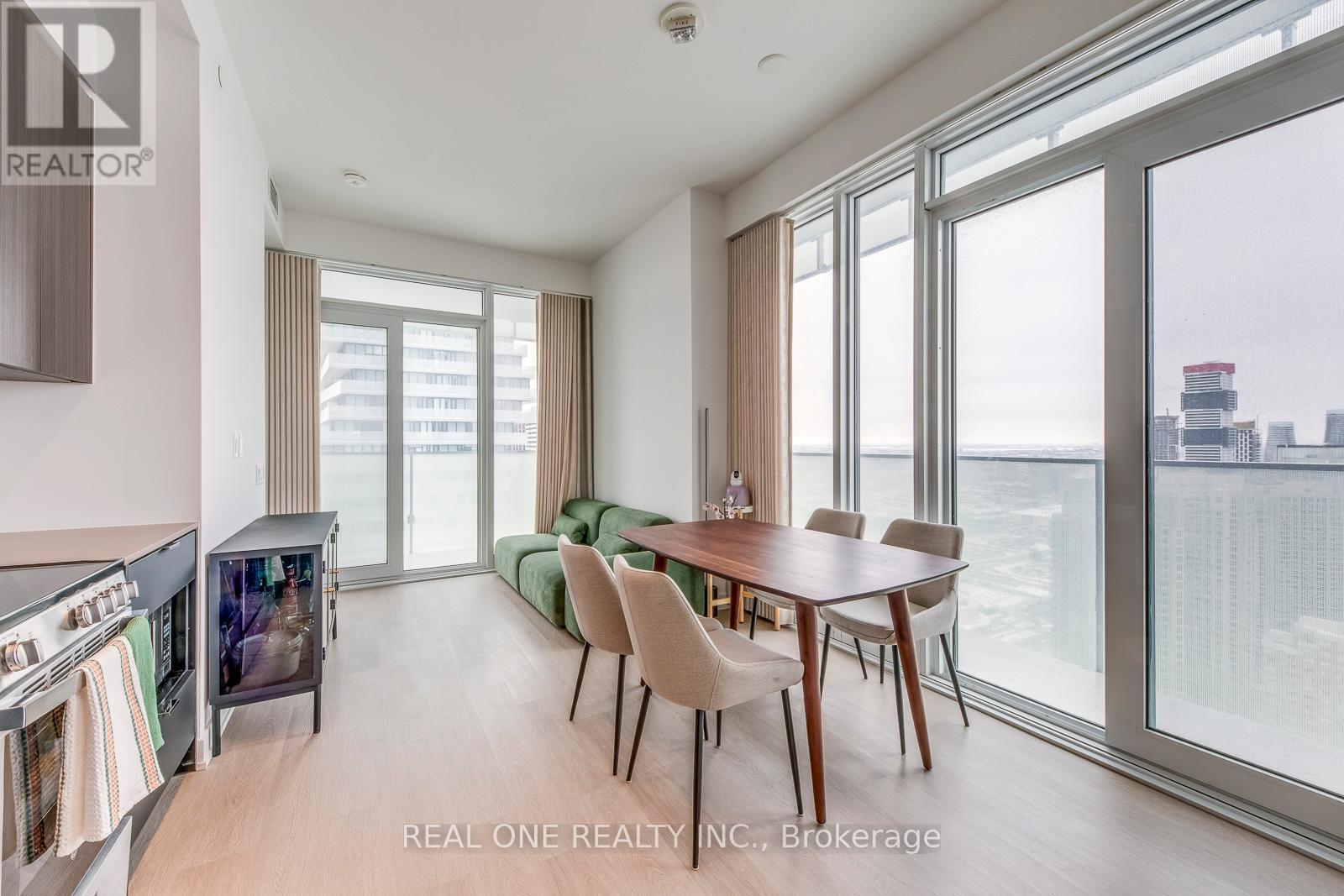 3703 - 3883 Quartz Road, Mississauga, ON - Indoor Photo Showing Dining Room