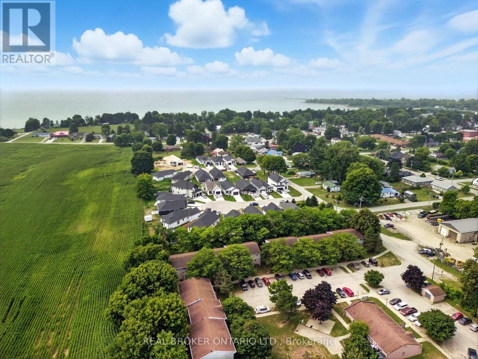 9 Macneil Court, Bayham, ON - Outdoor With View