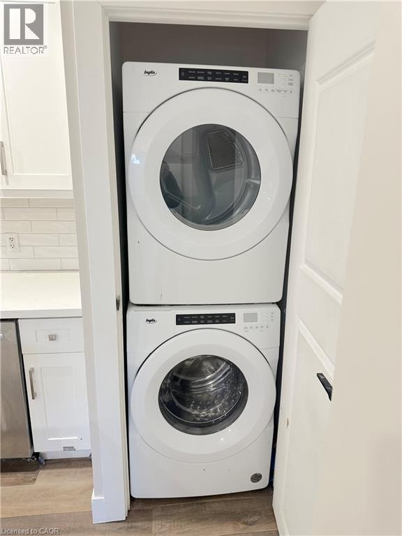 748 Barton Street E, Hamilton, ON - Indoor Photo Showing Laundry Room