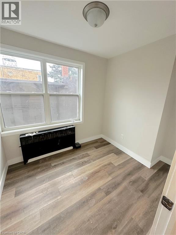 748 Barton Street E, Hamilton, ON - Indoor Photo Showing Other Room