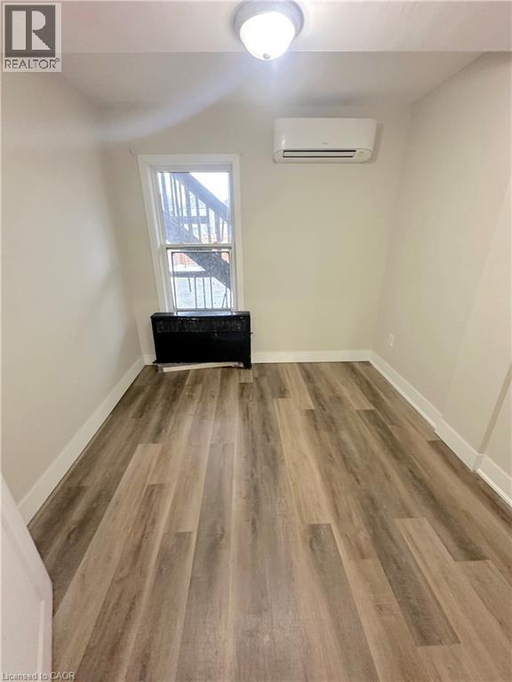 748 Barton Street E, Hamilton, ON - Indoor Photo Showing Other Room